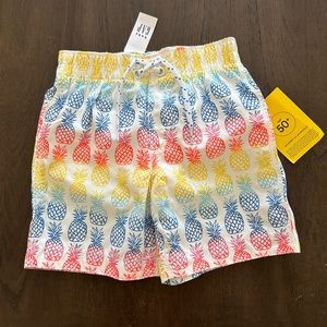 New GAP boys swim shorts size 5